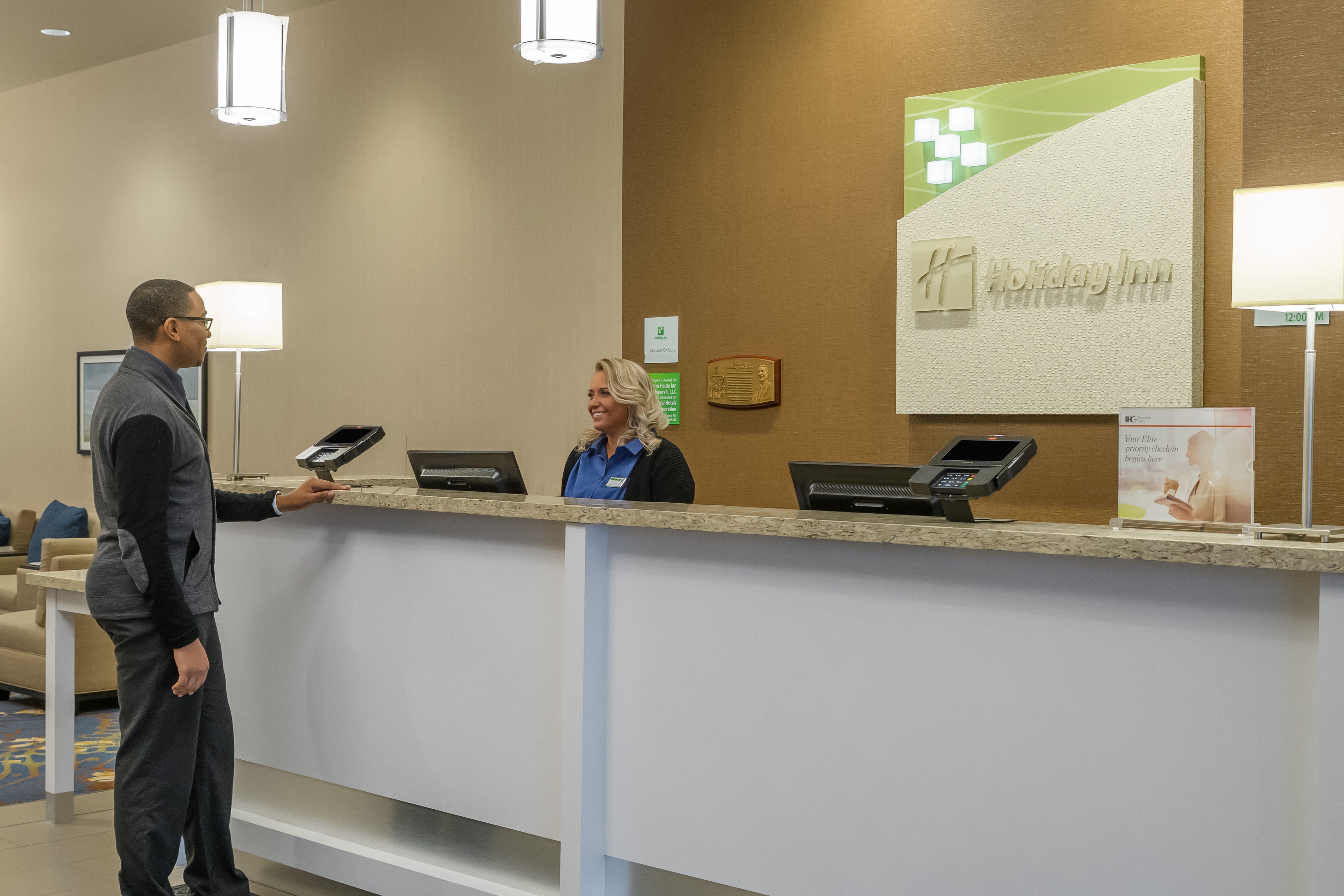 Holiday Inn - Terre Haute By Ihg Exterior photo