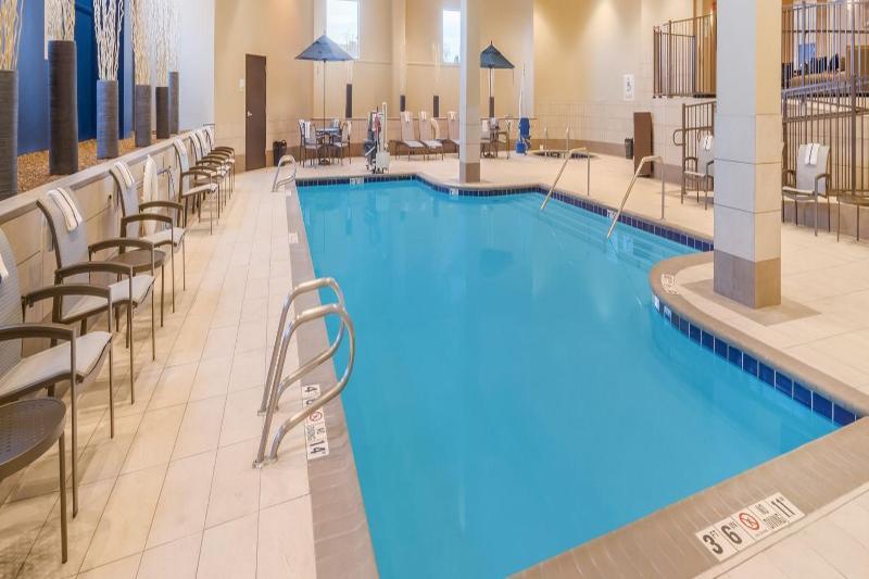 Holiday Inn - Terre Haute By Ihg Exterior photo