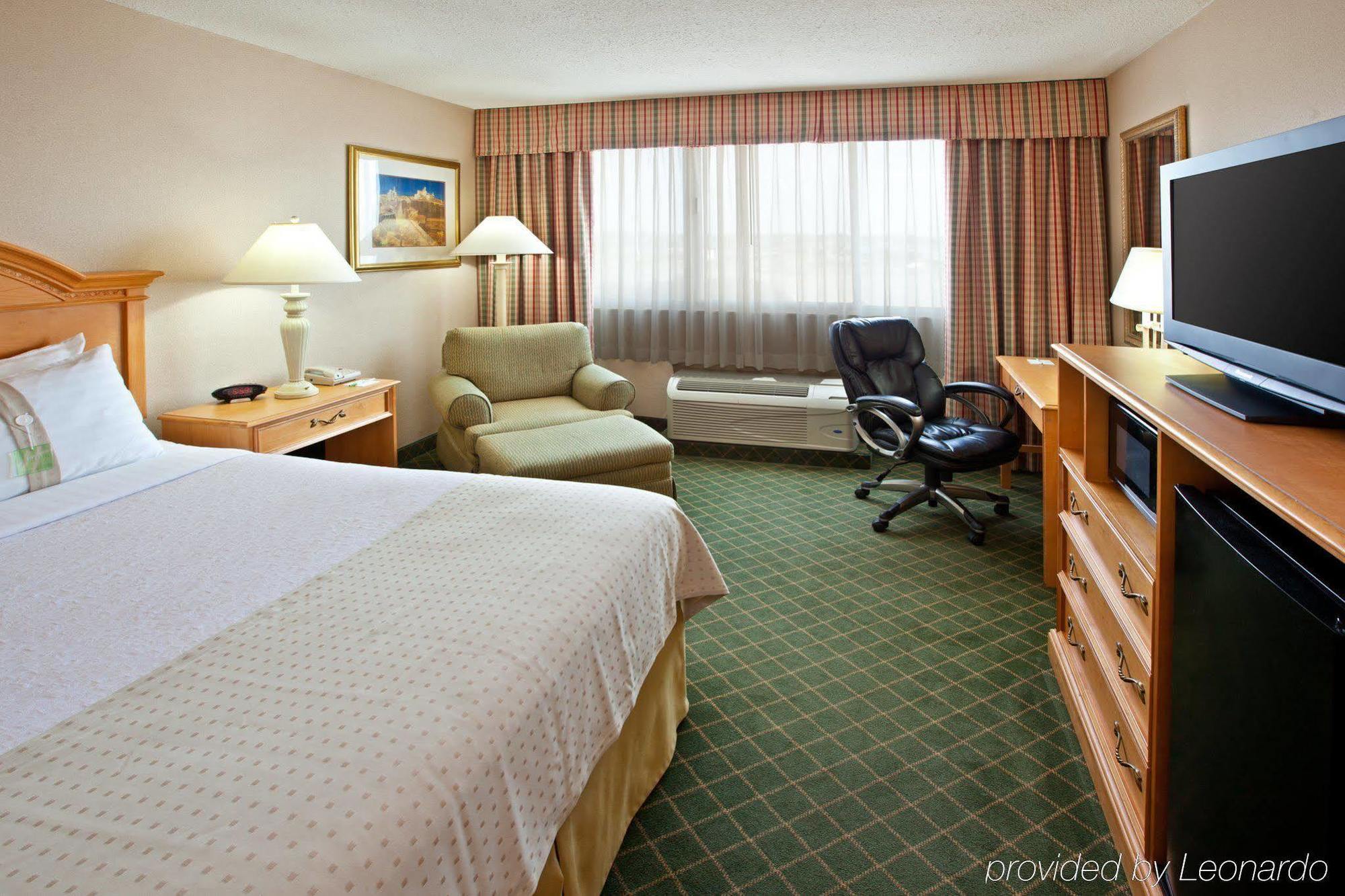 Holiday Inn - Terre Haute By Ihg Exterior photo